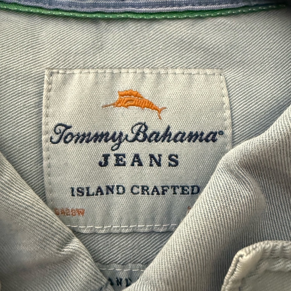 Tommy Bahama Jeans Light Denim Island Craft Shirt XL TL - Picture 5 of 5